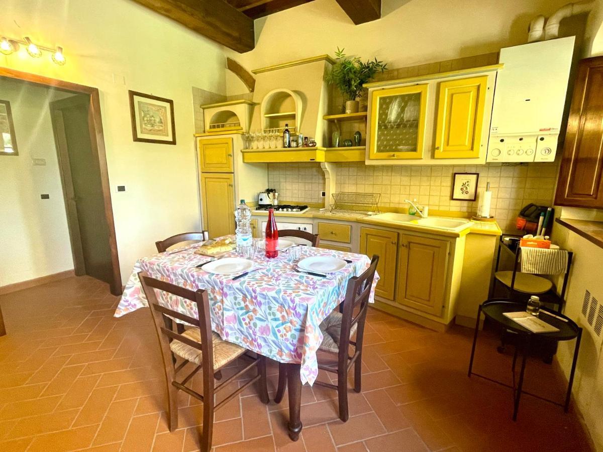 Casa Vacanza Villaggio Poggio Rosso Arezzo Kültér fotó